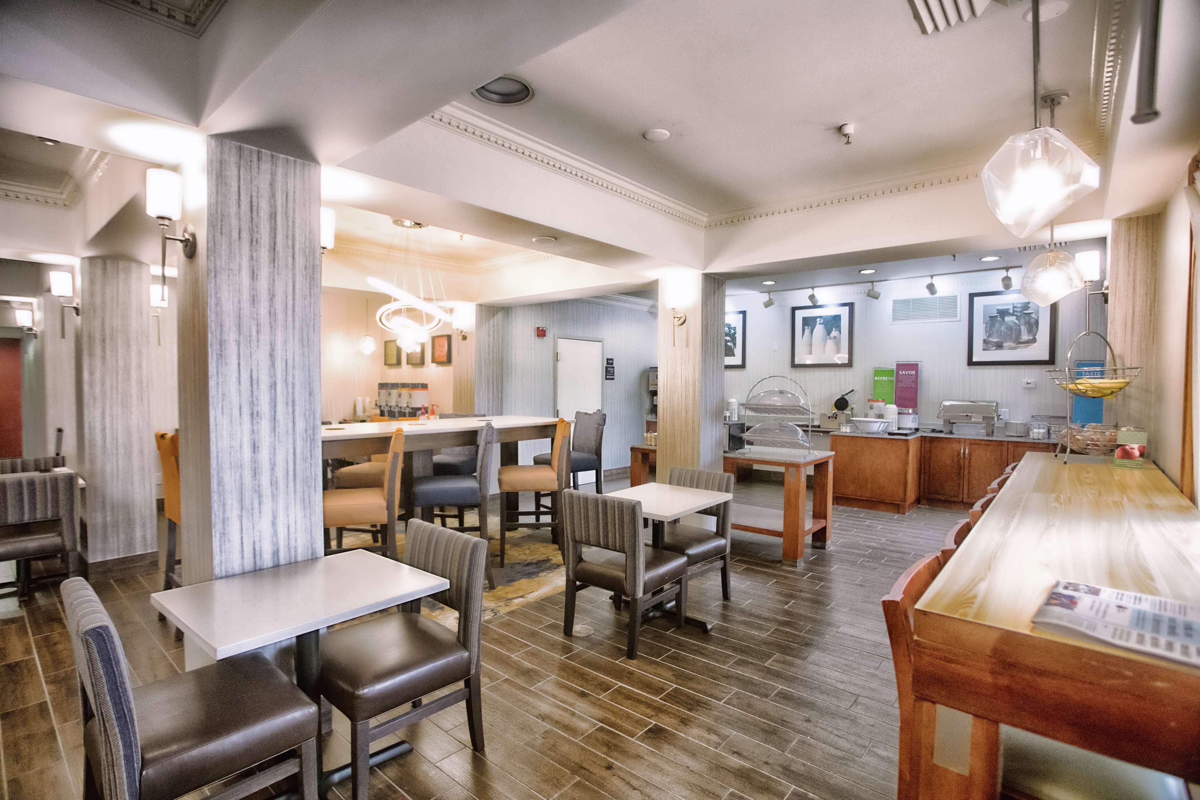 Hampton Inn Маріон Екстер'єр фото