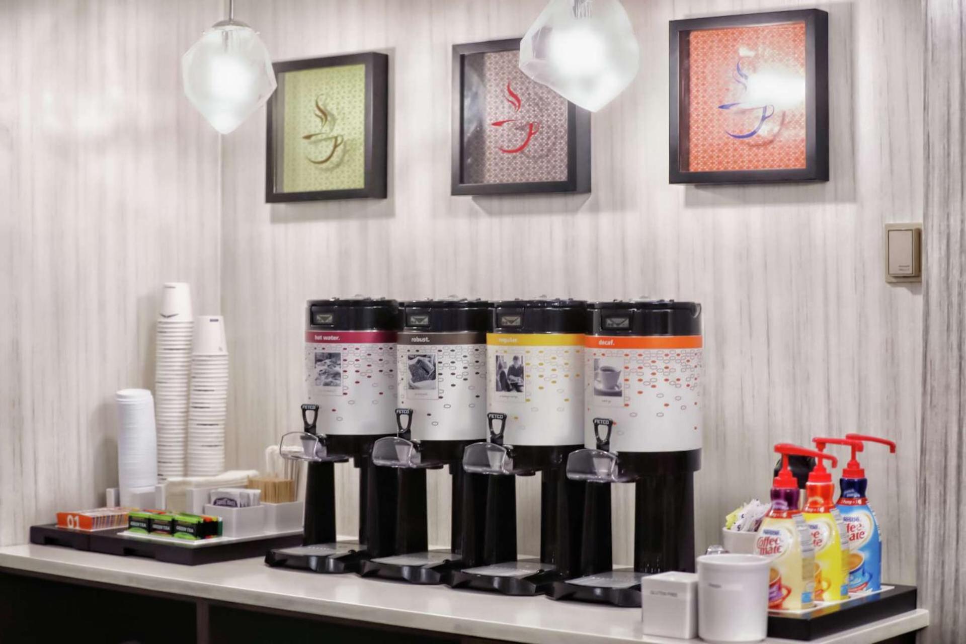Hampton Inn Маріон Екстер'єр фото