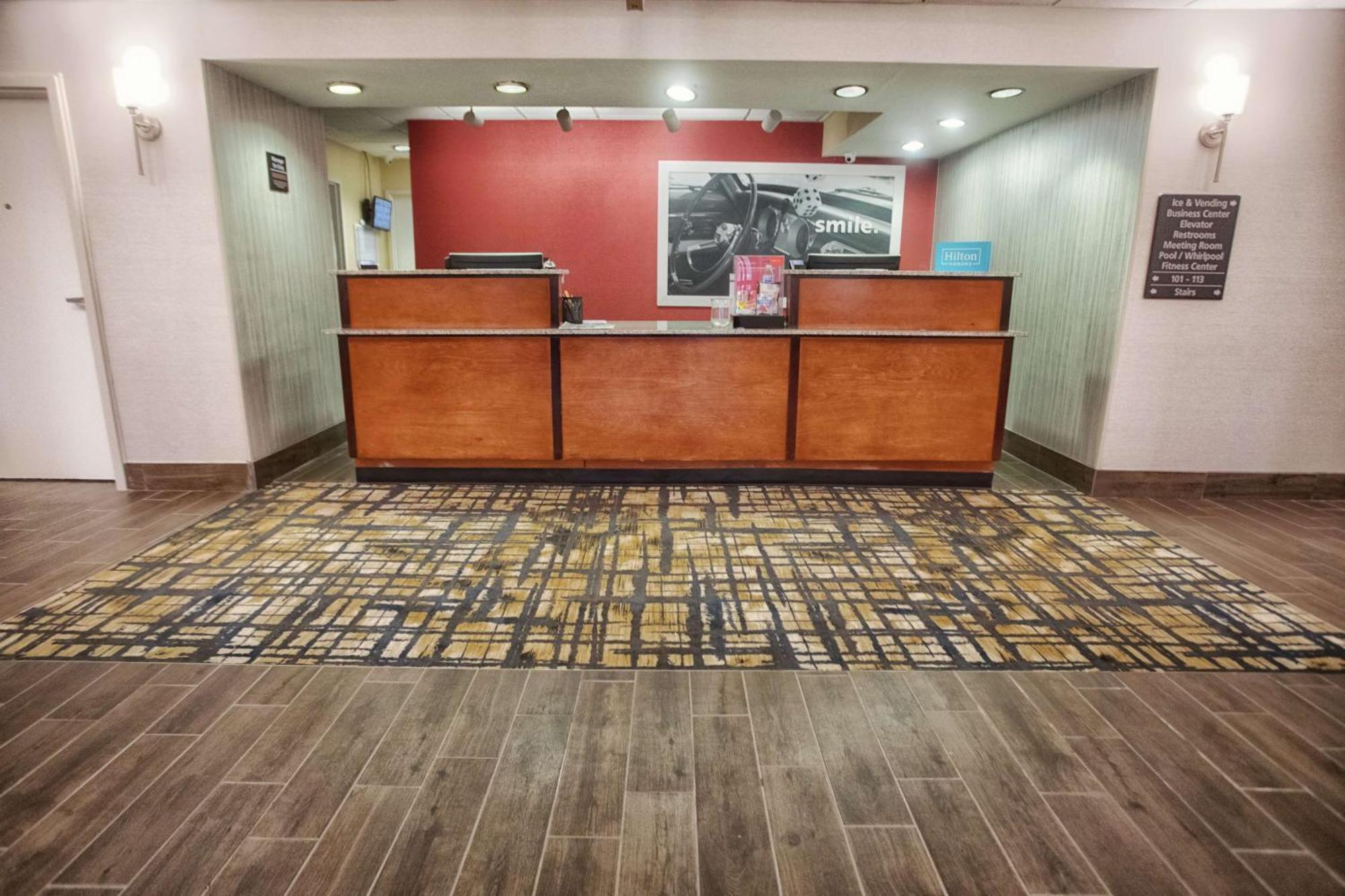 Hampton Inn Маріон Екстер'єр фото
