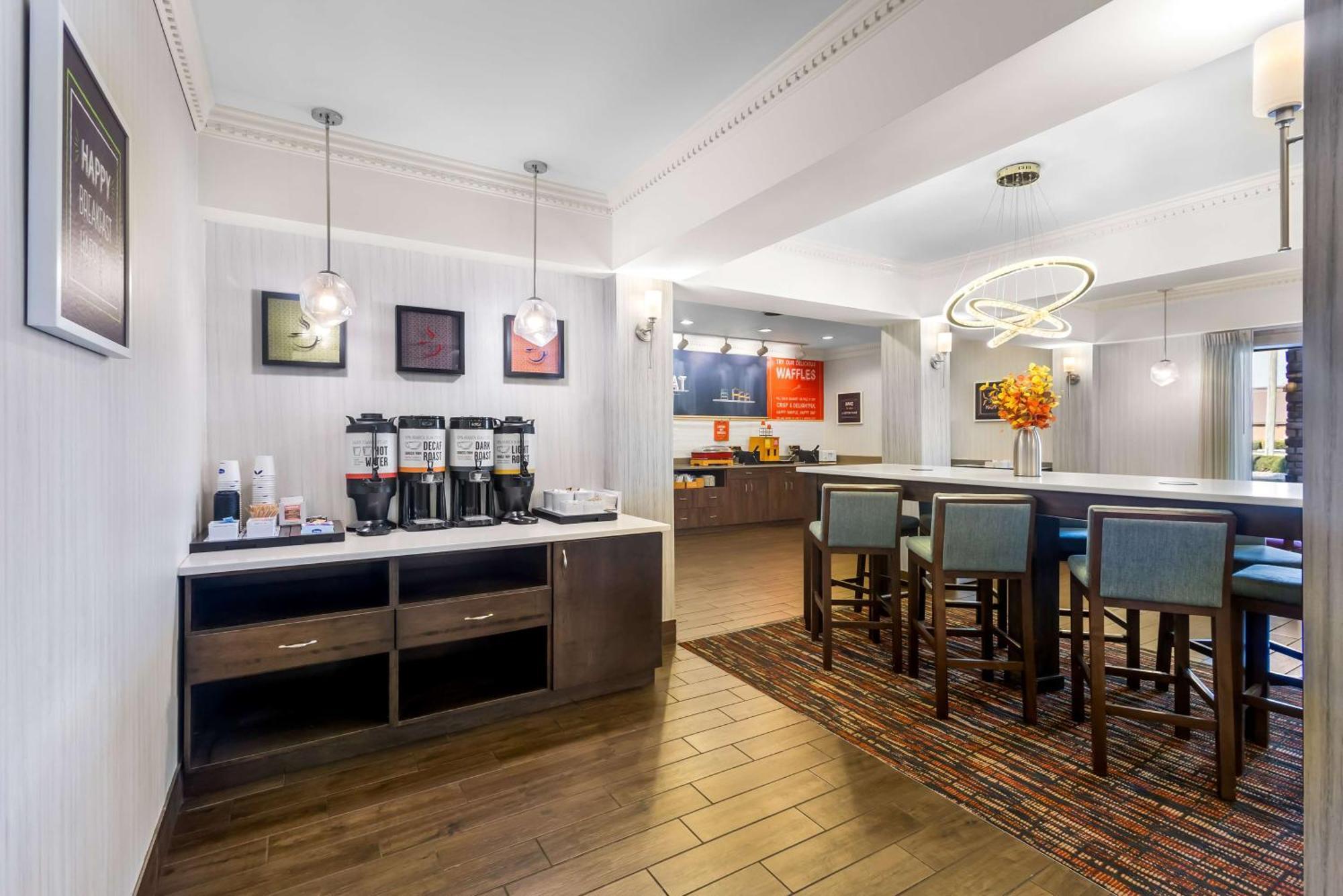 Hampton Inn Маріон Екстер'єр фото